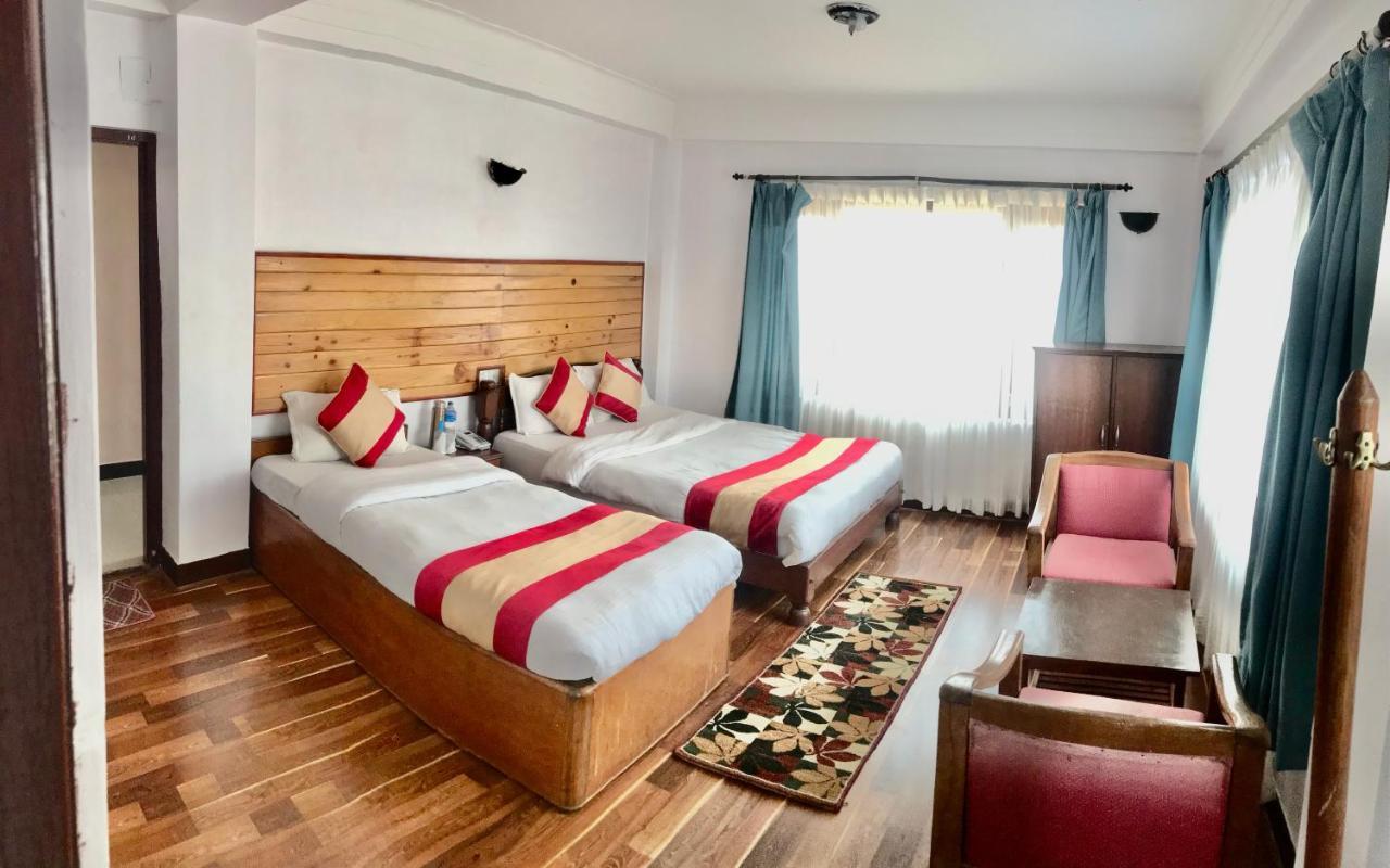 Mount Everest Hotel & Resort Nagarkot Zewnętrze zdjęcie