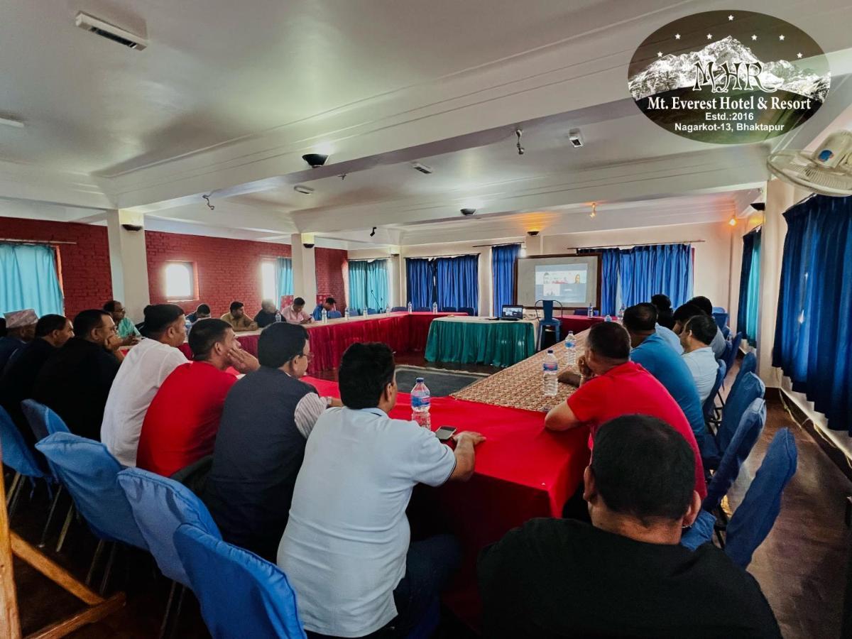 Mount Everest Hotel & Resort Nagarkot Zewnętrze zdjęcie