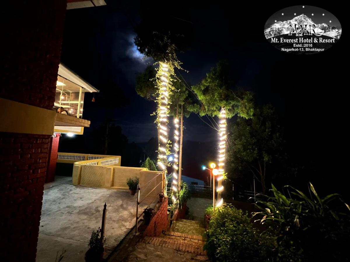 Mount Everest Hotel & Resort Nagarkot Zewnętrze zdjęcie