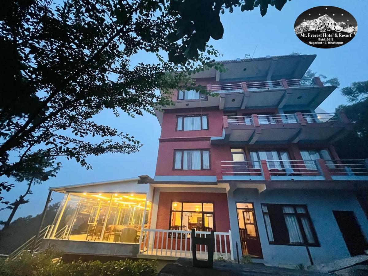 Mount Everest Hotel & Resort Nagarkot Zewnętrze zdjęcie