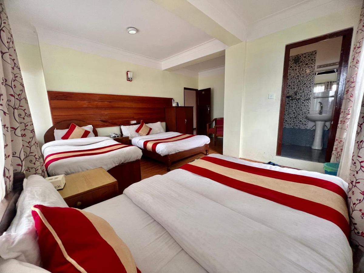 Mount Everest Hotel & Resort Nagarkot Zewnętrze zdjęcie