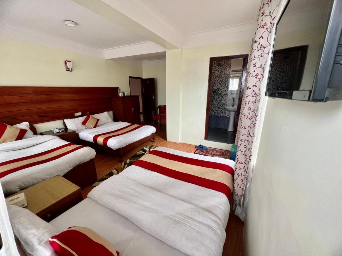Mount Everest Hotel & Resort Nagarkot Zewnętrze zdjęcie