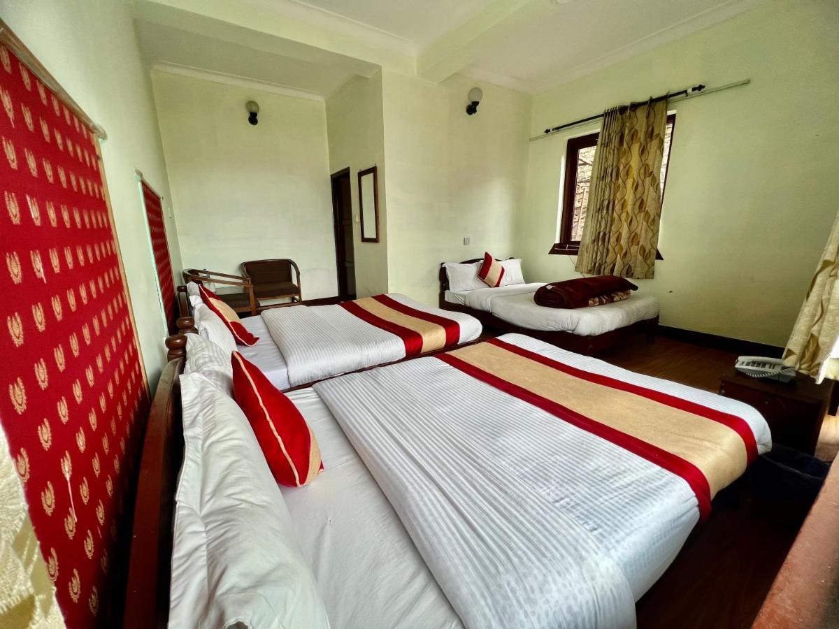Mount Everest Hotel & Resort Nagarkot Zewnętrze zdjęcie