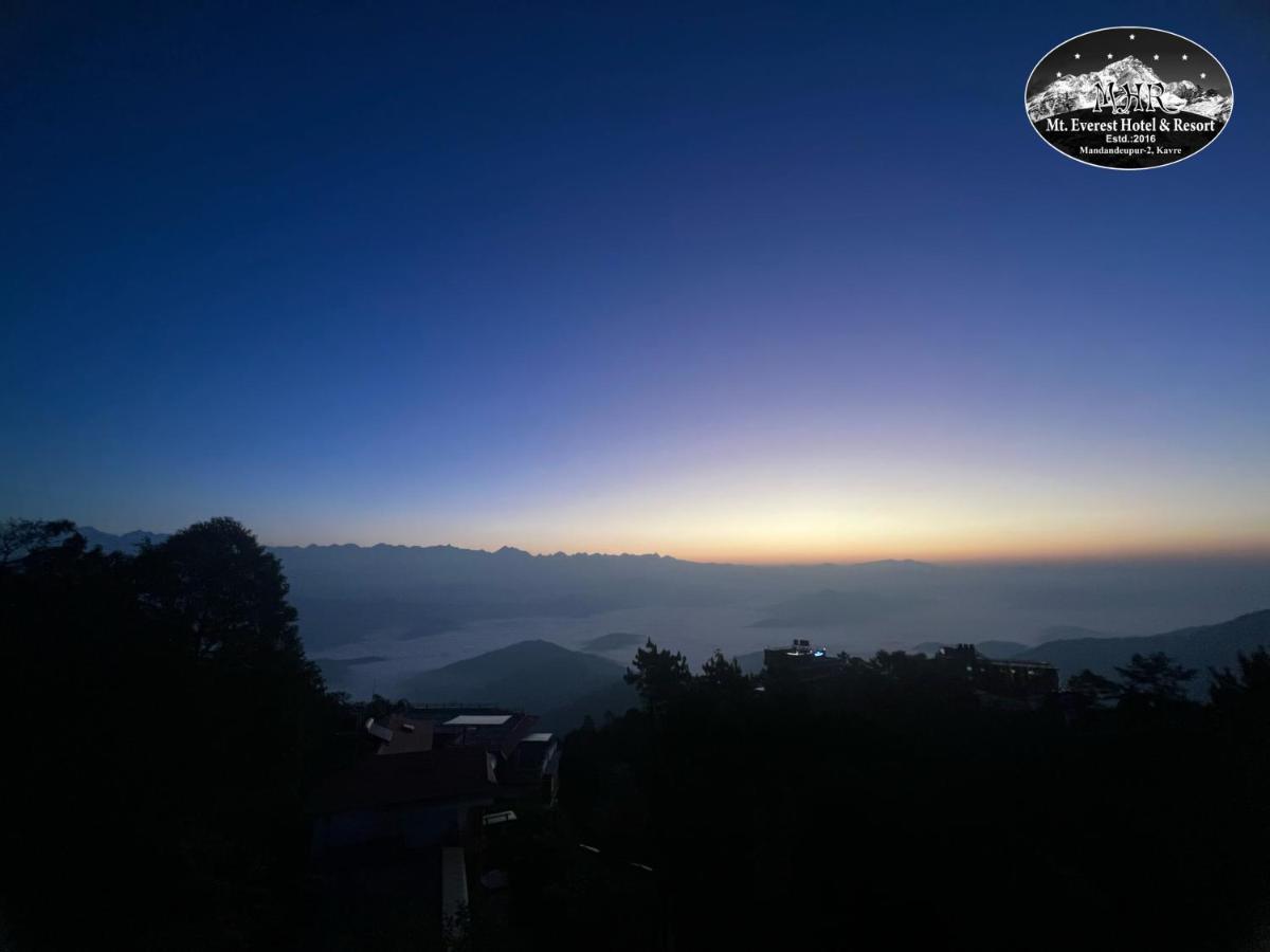 Mount Everest Hotel & Resort Nagarkot Zewnętrze zdjęcie
