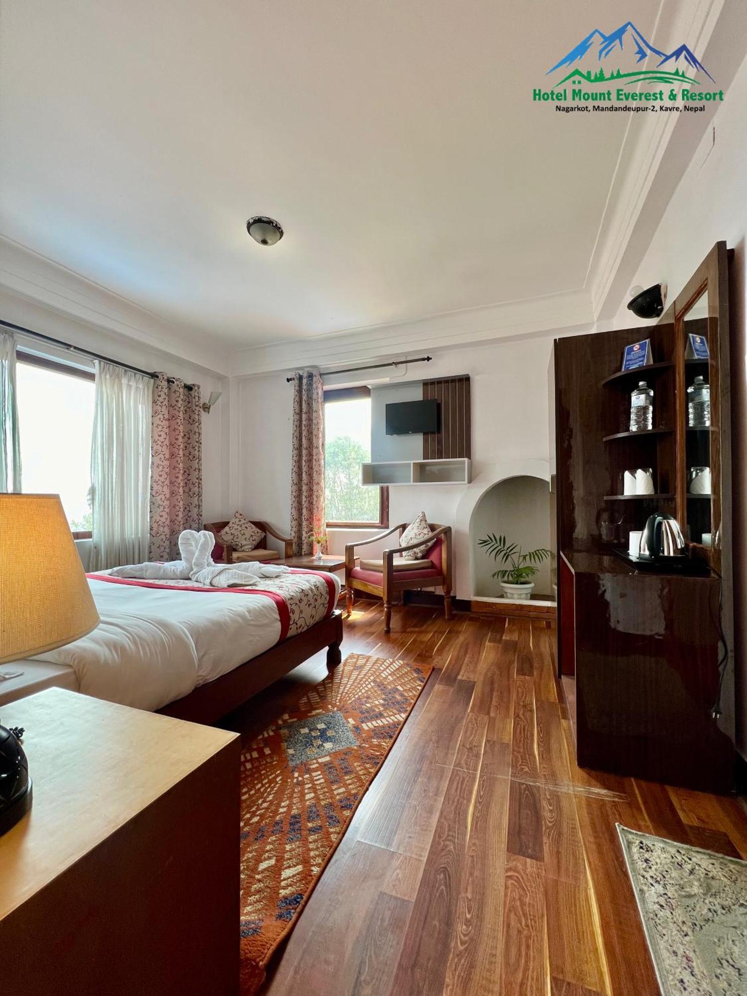 Mount Everest Hotel & Resort Nagarkot Zewnętrze zdjęcie