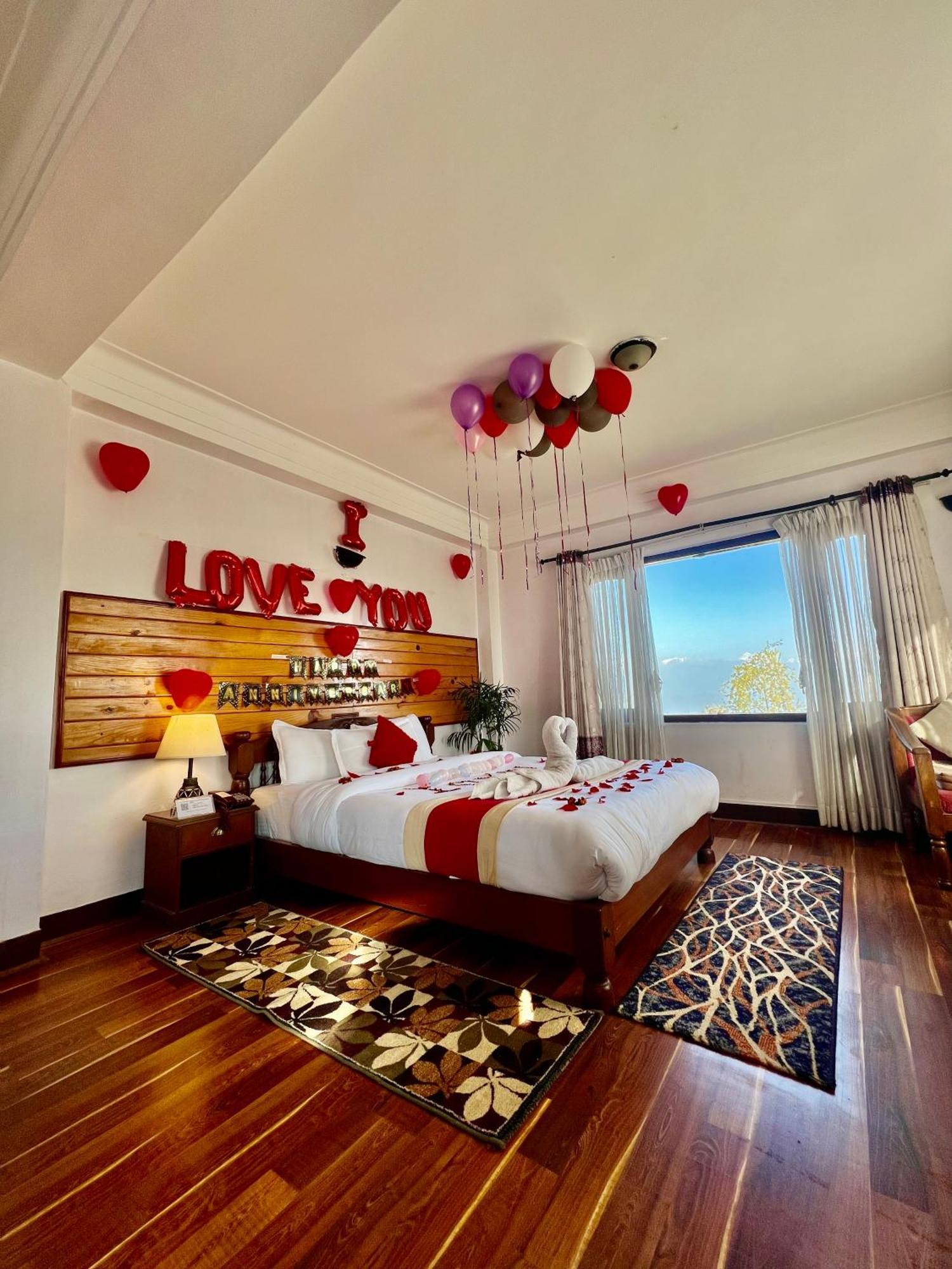 Mount Everest Hotel & Resort Nagarkot Zewnętrze zdjęcie